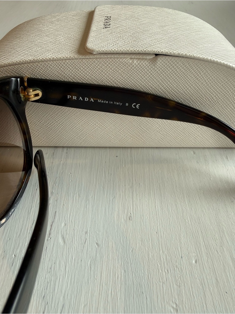 💯Authentic PradaTortoise Sunglasses - Picture 8 of 15
